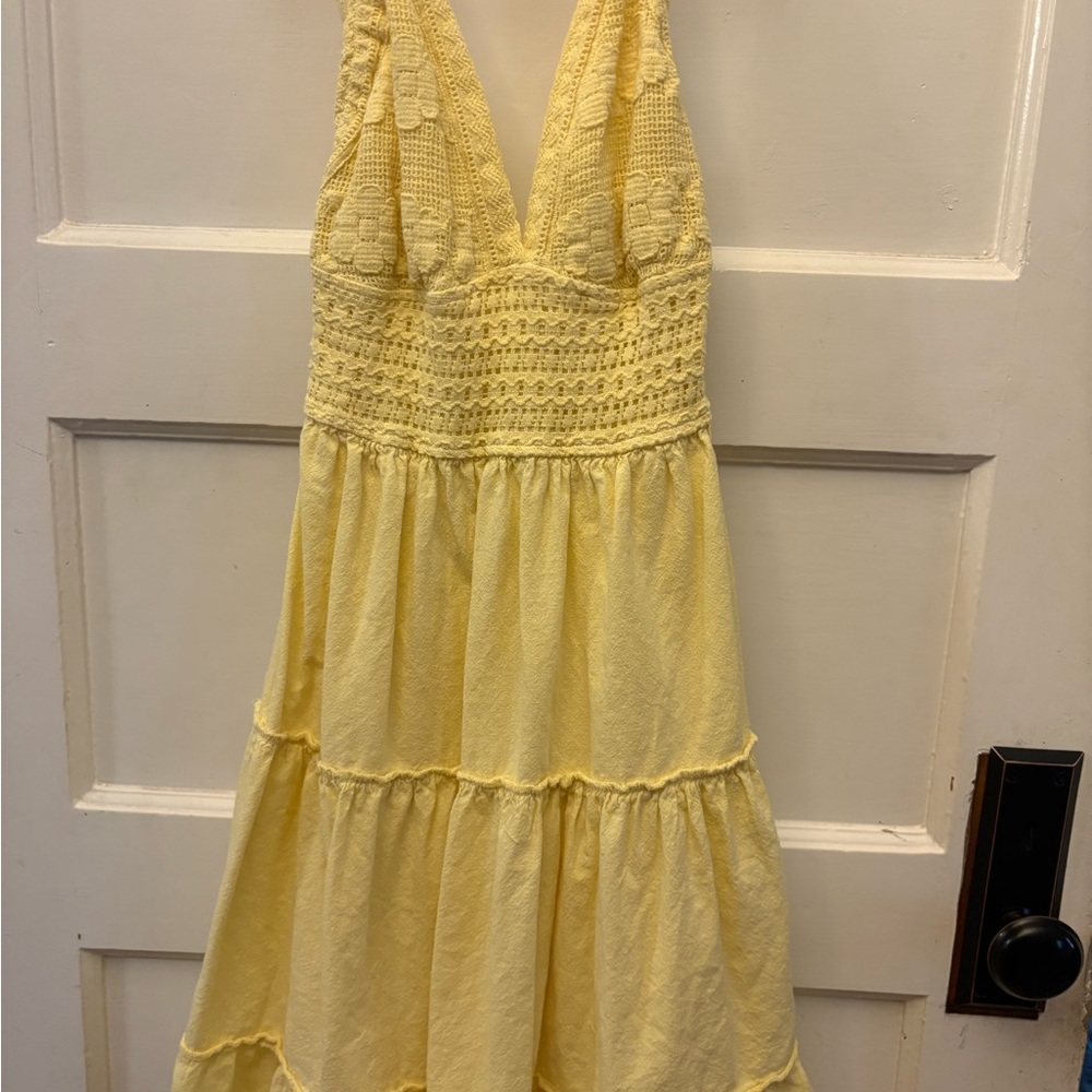 Chic Yellow Backless Crochet Dress